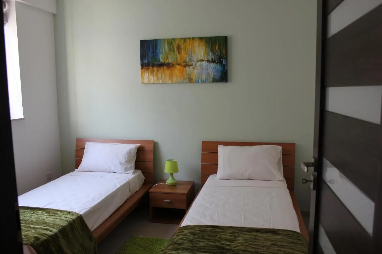 Apartamento Sunny 2 Bedroom, 2 Bathrooms, Seaside Apt. Sliema