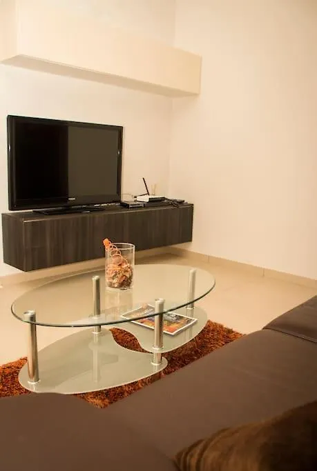 Apartamento Sunny 2 Bedroom, 2 Bathrooms, Seaside Apt. Sliema Malta