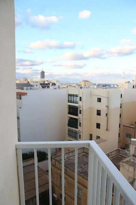 Sunny 2 Bedroom, 2 Bathrooms, Seaside Apt. Sliema 0*,  Malta