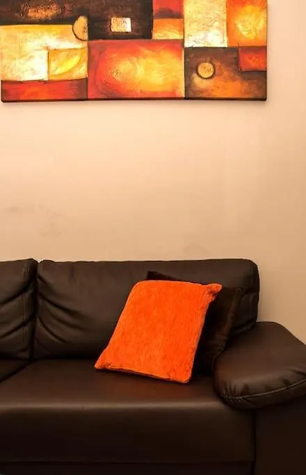 Sunny 2 Bedroom, 2 Bathrooms, Seaside Apt. Sliema Apartamento