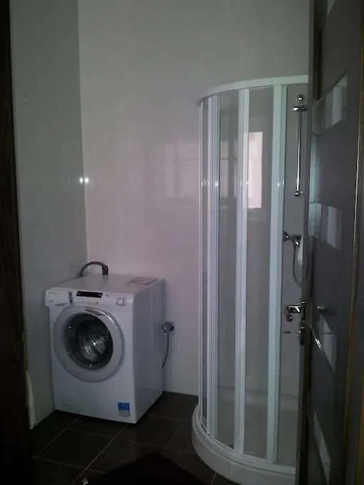 Sunny 2 Bedroom, 2 Bathrooms, Seaside Apt. Sliema